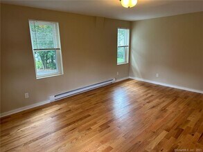 83 Academy St in Southington, CT - Building Photo - Building Photo