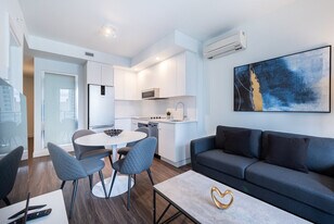 1373 Av. Argyle in Montréal, QC - Building Photo