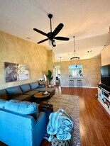 5944 Sand Wedge Ln, Unit 1106 in Naples, FL - Building Photo