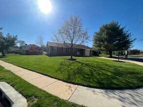 2700 Barnsley Rd in Wilmington, DE - Foto de edificio - Building Photo