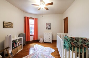3414 N Ridgeway Ave, Unit #1 in Chicago, IL - Building Photo - Building Photo