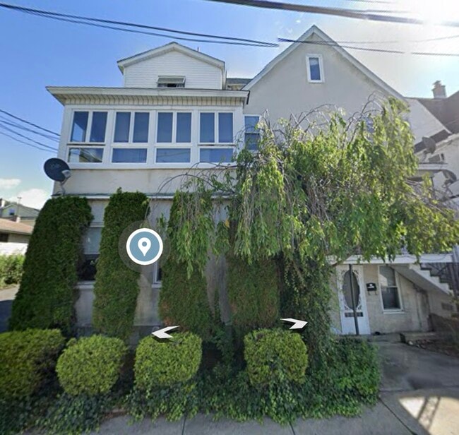 152 E Elm Street, Unit #3