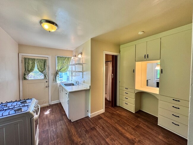 property at 232 Bennett St