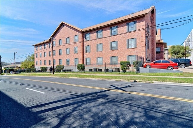 property at 2401 Leon St