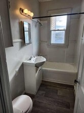 600 N Lake St in Warsaw, IN - Building Photo - Building Photo