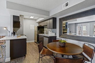 Telegraph Hill in Albuquerque, NM - Foto de edificio - Building Photo