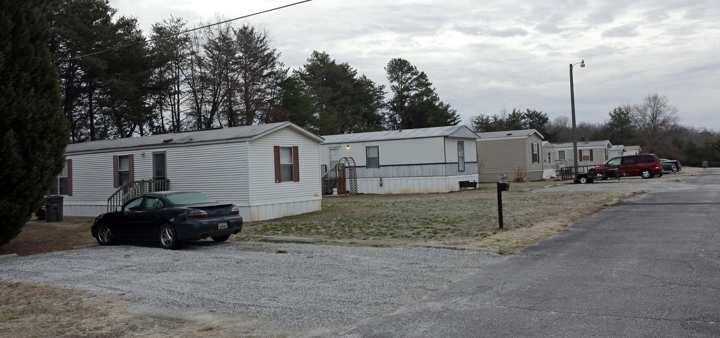 2505 New Easley Hwy in Greenville, SC - Building Photo