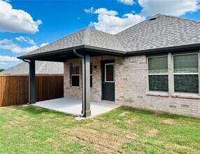 2505 McNally Dr in Mesquite, TX - Building Photo - Building Photo