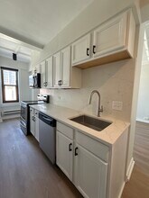 1211 N La Salle Dr in Chicago, IL - Foto de edificio - Building Photo