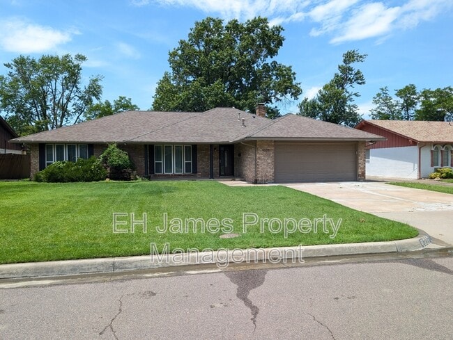 4626 S Maplewood Ave
