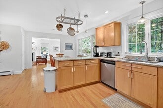 49 Hydeville Rd in Stafford, CT - Building Photo - Building Photo