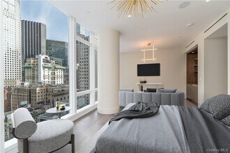 20 W 53rd St in New York, NY - Building Photo - Building Photo