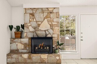 7908 Peaceful Hill Ln in Austin, TX - Building Photo - Building Photo