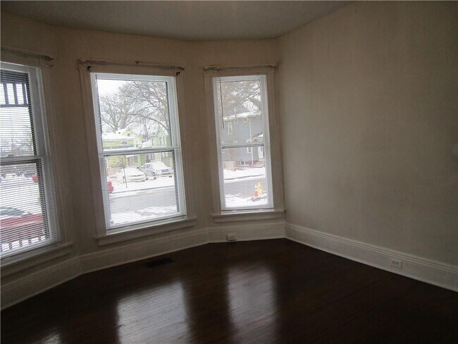 property at 389 Meigs St