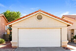 1327 E Muriel Dr in Phoenix, AZ - Building Photo
