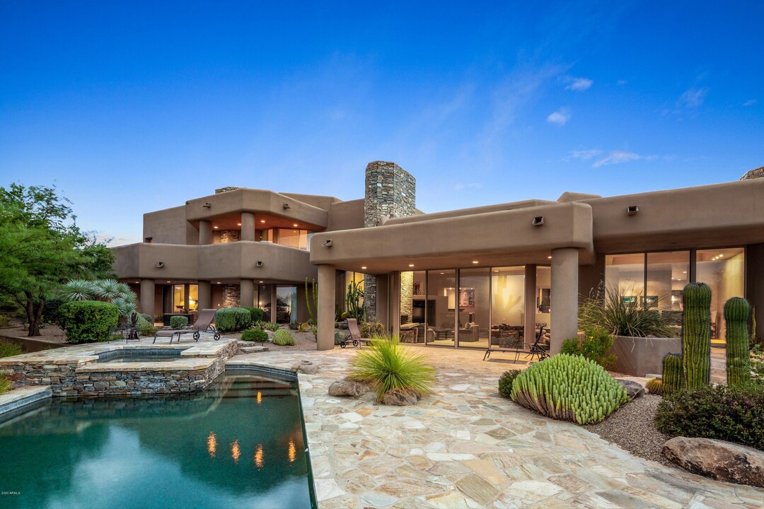 10191 E Filaree Ln in Scottsdale, AZ - Foto de edificio