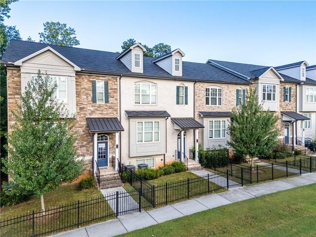 170 Wren Dr in Roswell, GA - Building Photo - Building Photo