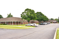 Tamarind Square in Trenton, OH - Foto de edificio - Building Photo