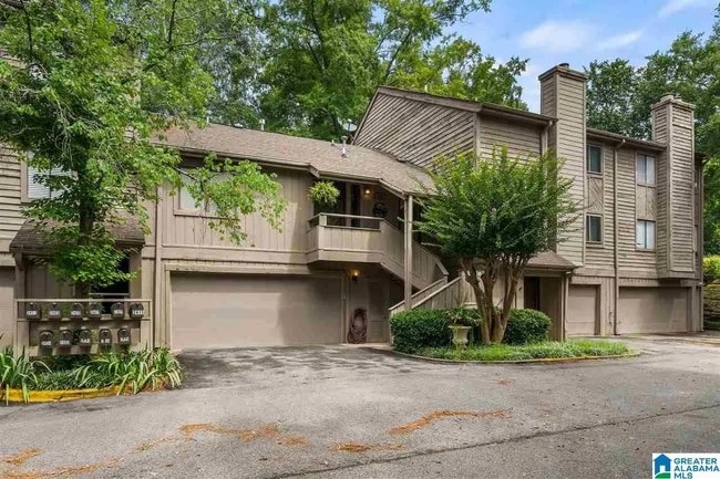property at 2404 Falcon Pl