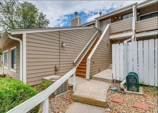 1762 S Trenton St, Unit 9 in Denver, CO - Building Photo - Building Photo