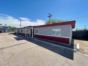 Broadway Palms in Phoenix, AZ - Building Photo - Building Photo