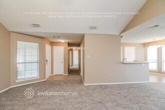2127 Chapel Downs Dr in Arlington, TX - Foto de edificio - Building Photo