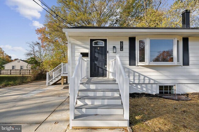 2414 Phillips Dr in Alexandria, VA - Building Photo - Building Photo