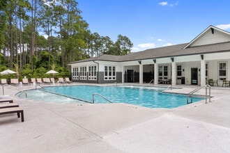 Exchange at Blair Stone in Tallahassee, FL - Foto de edificio - Building Photo