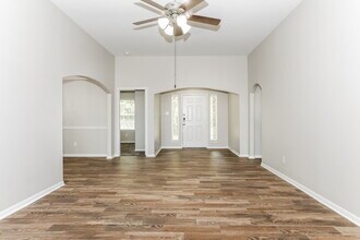 17189 Glen Oaks Dr in Conroe, TX - Building Photo - Building Photo