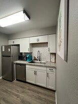 3131 Cummins St, Unit #14 in Houston, TX - Building Photo