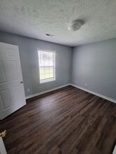 207 Centipede Ln in Raeford, NC - Building Photo - Building Photo