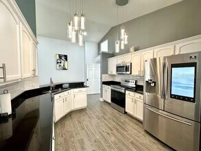 1058 Soaring Eagle Ln in Kissimmee, FL - Building Photo - Building Photo