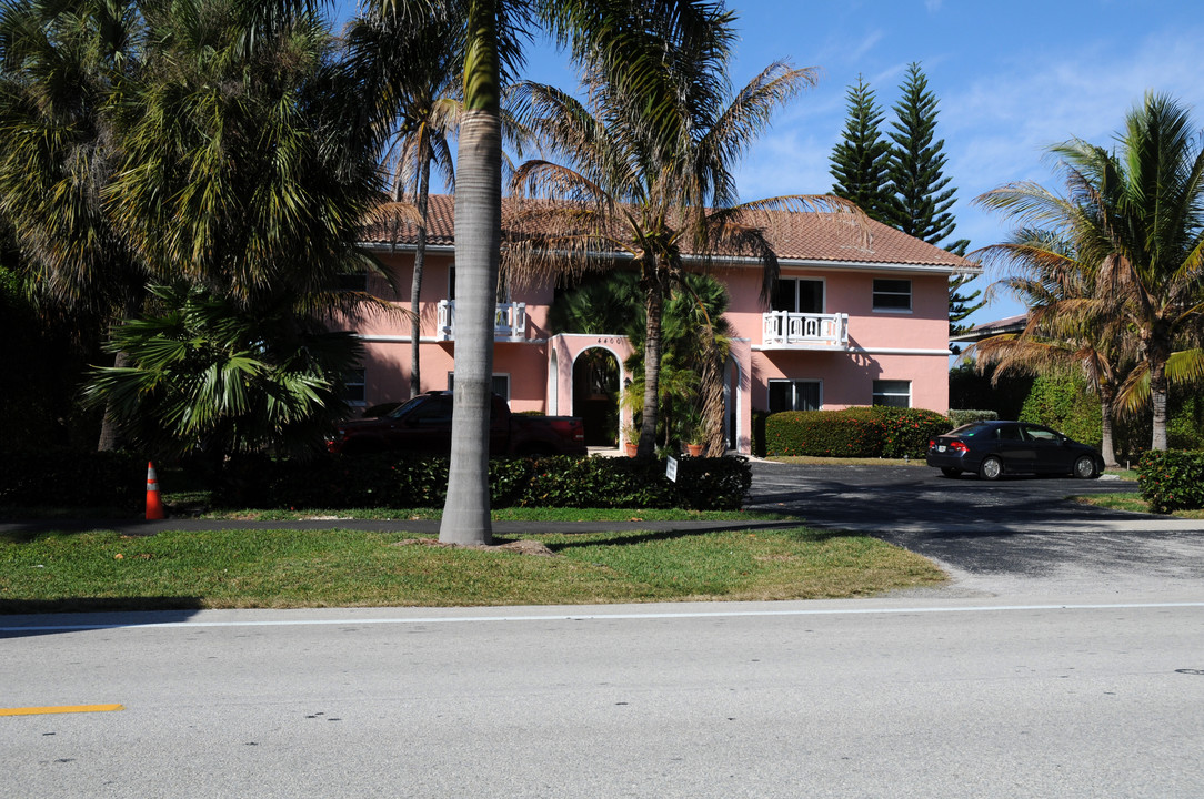 4400 S Ocean Blvd in Highland Beach, FL - Building Photo