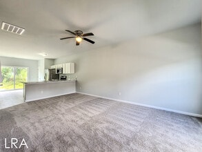 185 Buckhorn Ave in Holly Ridge, NC - Foto de edificio - Building Photo