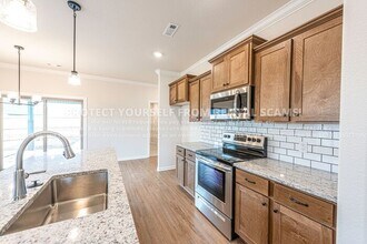 142 N Broyles Rd in Fayetteville, AR - Building Photo - Building Photo