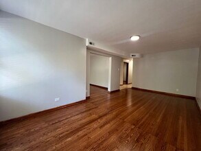 3905 W Schubert Ave in Chicago, IL - Building Photo - Building Photo