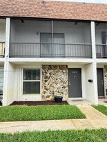 5215 SW 40th Ave in Fort Lauderdale, FL - Building Photo