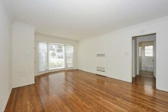 8730-8736 Holloway Dr in West Hollywood, CA - Foto de edificio - Interior Photo