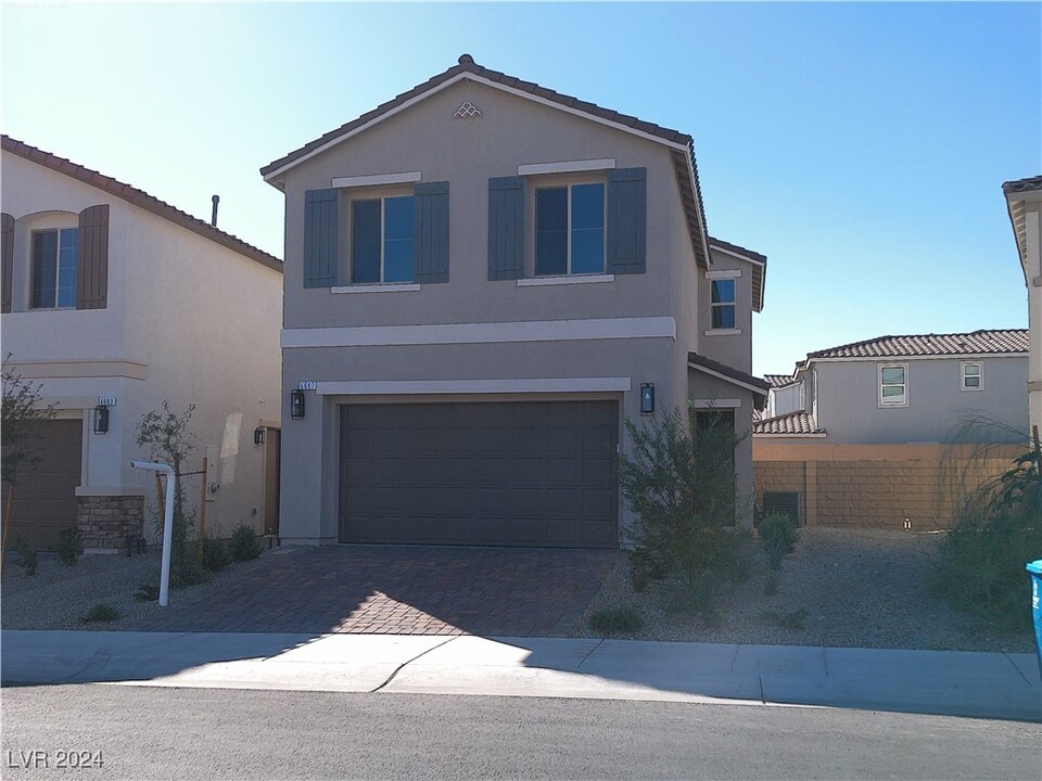 6607 Dove Pt Pl in Las Vegas, NV - Building Photo