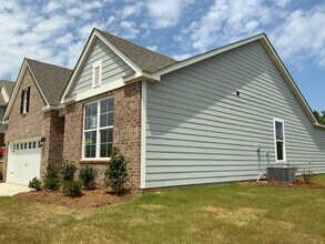 4016 Park Crossings Dr in Chelsea, AL - Building Photo - Building Photo
