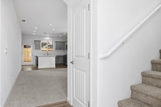 1312 W Prescott Ave in Visalia, CA - Building Photo - Building Photo