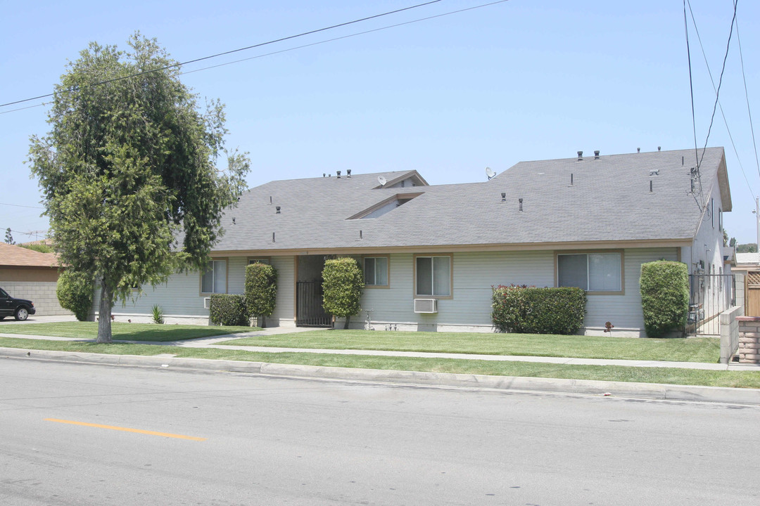 14249 Broadway in Whittier, CA - Building Photo