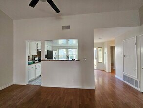 5 Windwood in Irvine, CA - Building Photo - Building Photo