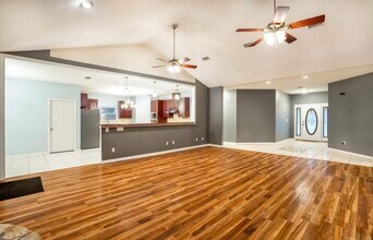 1911 Tillman Ln in Pensacola, FL - Building Photo - Building Photo