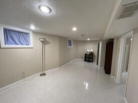 41 Walker St, Unit B