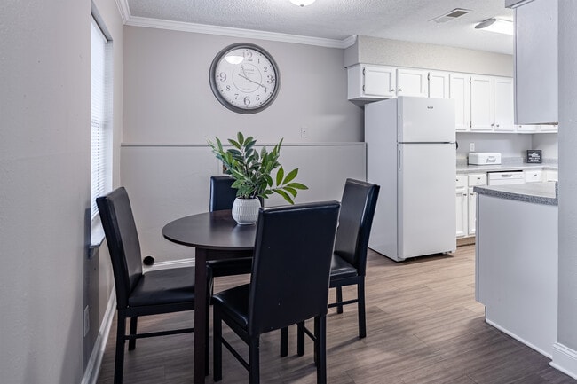 Residences at the Overlook in Little Rock, AR - Foto de edificio - Interior Photo