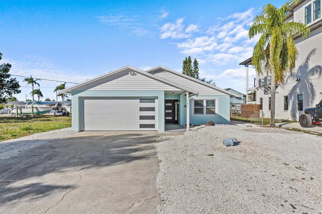 13821 Judy Ave in Hudson, FL - Building Photo