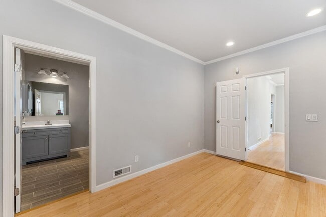 1015 Martin Luther King Jr Way in Oakland, CA - Building Photo - Building Photo