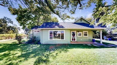 3343 Piner Rd in Santa Rosa, CA - Building Photo - Building Photo