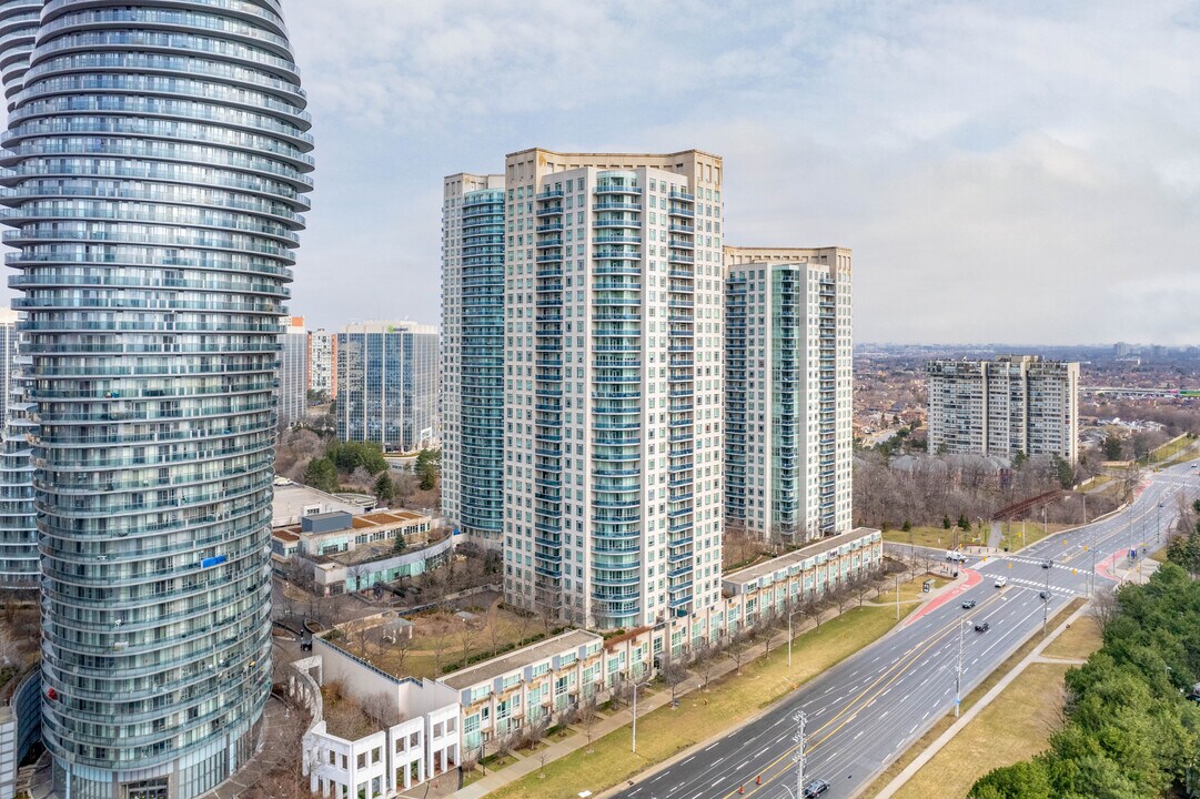 Absolute World Condos in Mississauga, ON - Building Photo